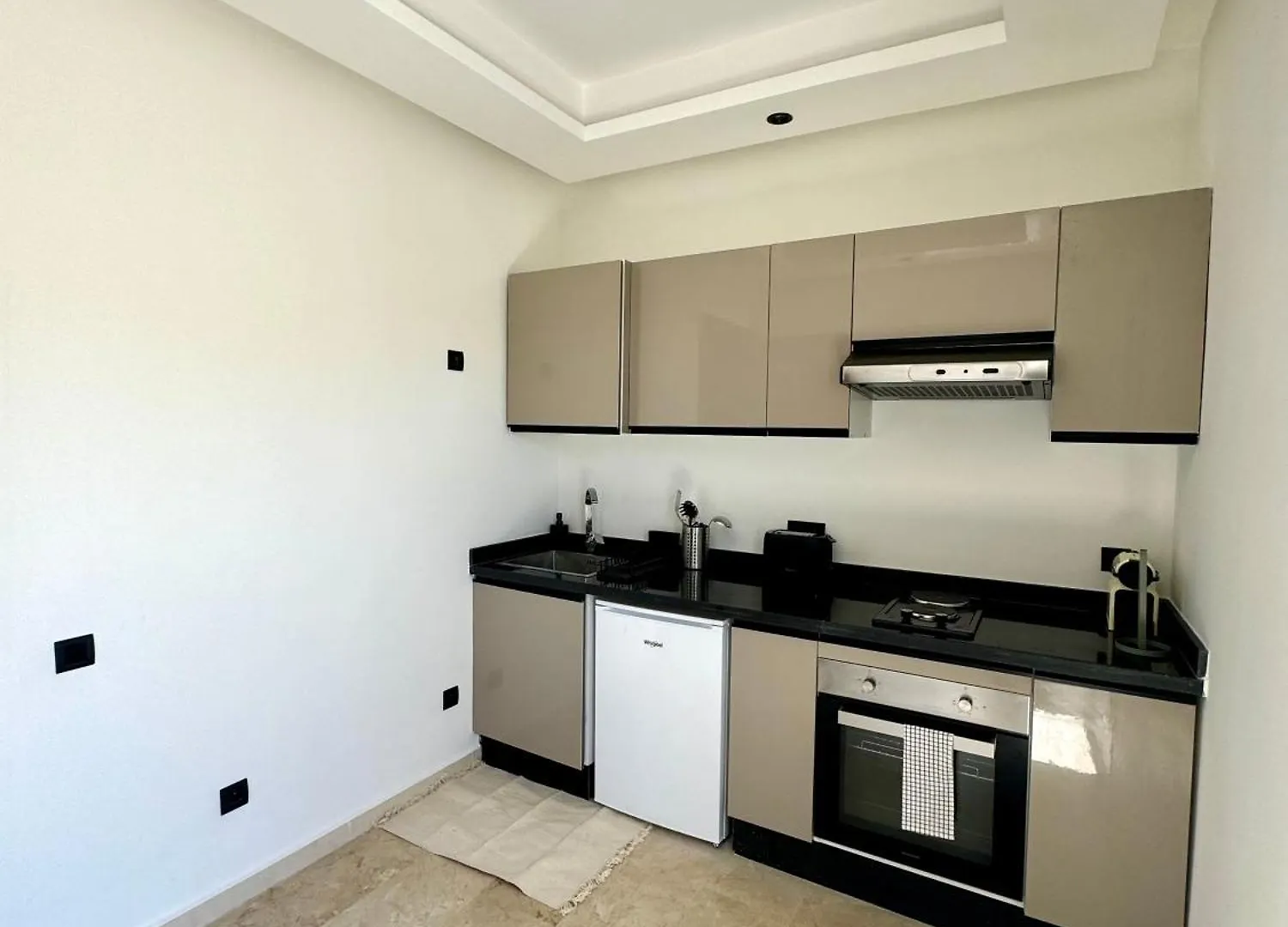 Maarif Picasso Studio & Private Terrace & Parking Casablanca